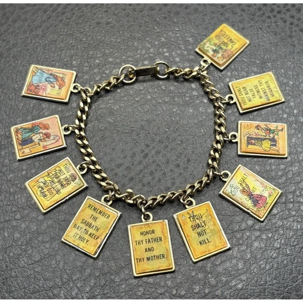 VTG 10 Commandments Holographic Lenticular Charm Bracelet Christian Gold Tone
